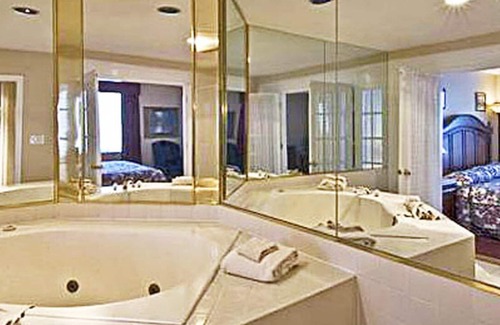 Downtown Salt Lake City Apartment | Beautiful studio unit at resort, sleeps 2