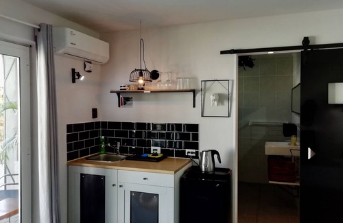 Bubali Apartment | Beautiful studio with pool, very close to Eagle Beach