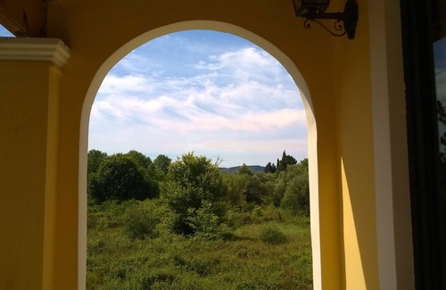 Melikia House | Beautiful Studios In A Green And Peaceful Area Near The Beach On Corfu Island