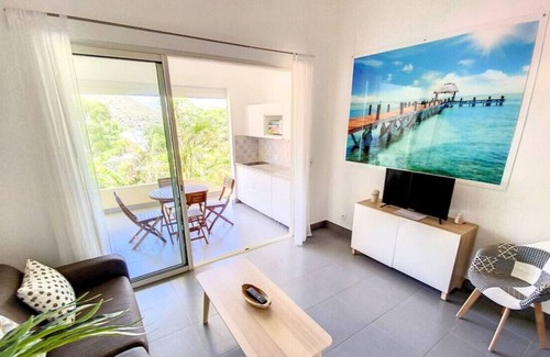 Cul de Sac Condo | Beautiful suite S11, pool, 5' from the sea, next to paradise Pinel Island