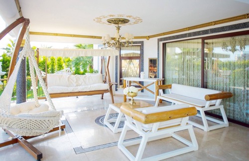Kyrenia District House | Beautiful Sunsets in Gorgeous Cyprus