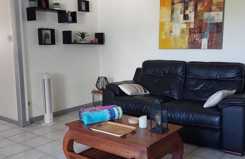La Saline Les Bains Apartment | Beautiful T2 apartment Clear view between sea and mountain near the lagoon