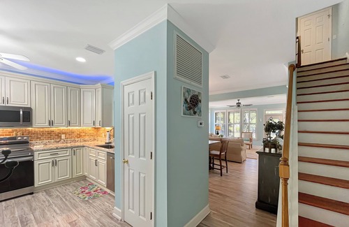 St. Simons Island Condo | Beautiful townhome on the Hampton River. 2 bedrooms and 2 1/2 bath.