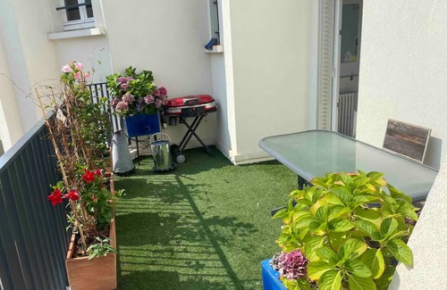 15th Arrondissement Apartment | Beautiful T2 @58m2 + private terrace @22m2 near Eiffel Tower