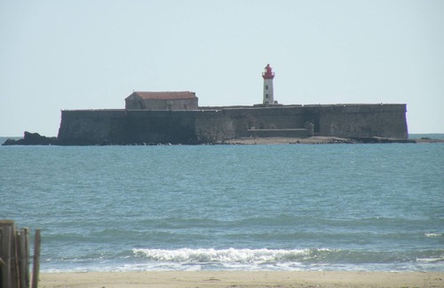 Cap d'Agde Apartment | Beautiful T2 cabin renovated 200 m from the beach Richelieu Center