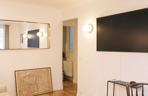Quartier de la Folie-Mericourt Apartment | Beautiful T2 near Place de la République