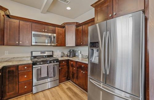 Flagstaff Villa | Beautiful Townhome Loaded with Amenities Excellent Location Great Value Central AC