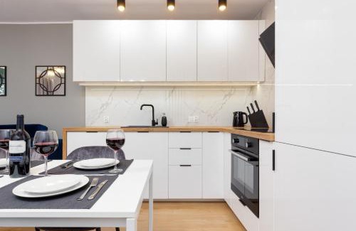 Bielany Apartment | Beautiful Two-Bedroom Apartment Warsaw Bielany by Noclegi Renters