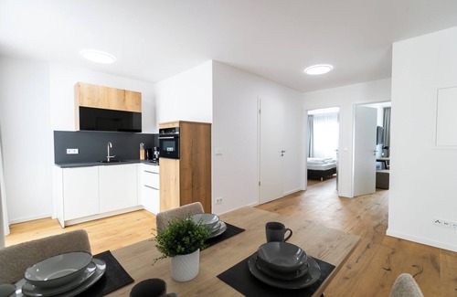 Friedrichshain Apartment | Beautiful two-room apartment on the 4th floor with lots of space