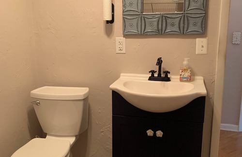 Ocala House | Beautiful unfurnished townhome that includes a patio with a pergola and fire pit