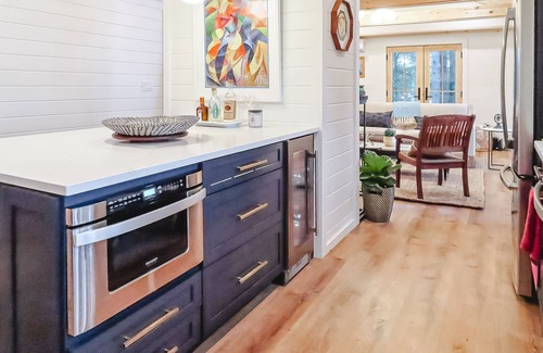 Moultonborough Cottage | Beautiful updated lakefront home with a washer/dryer, grill & dog-friendly