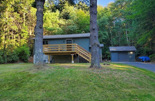 Tunkhannock Township House | Beautiful, quiet place in the woods