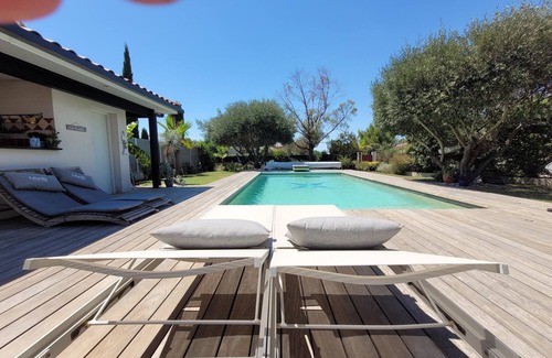 Saint-Jean-de-Vedas Villa | Beautiful villa, swimming pool and cicadas in a quiet area near the sea!