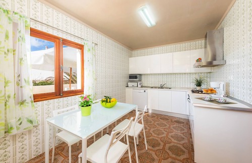 S'Illot-Cala Morlanda House | Beautiful Vacation Home "Can Rosito" with Sea View, Wi-Fi, Balcony & Terrace