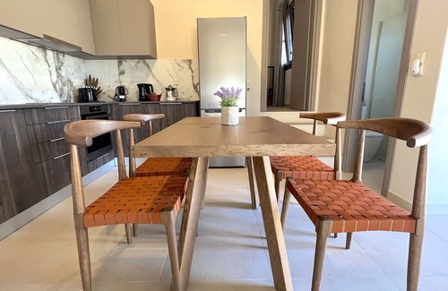 Vigla Apartment | Beautiful vacation apartment with pool right on the beach