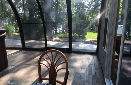 Lakeville Cottage | Beautiful vacation cottage with dock on Lake Wallenpaupack