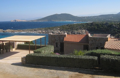 Marine de Davia House | Beautiful vacation home by the sea with direct access to the sea, near Ile Rousse