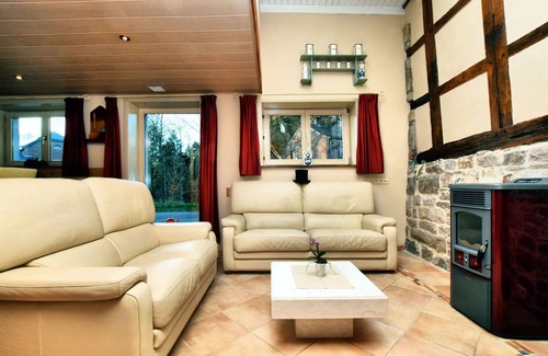 Harre House | Beautiful vacation home with sauna and jacuzzi