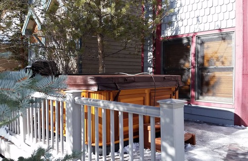 Frisco House | Beautiful Victorian Home, Recently Remodeled, 1/2 Block To Main Street