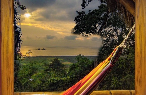 Ayampe Cabin | Beautiful view of the Sea and the Mountains | Cochapunko Cabins