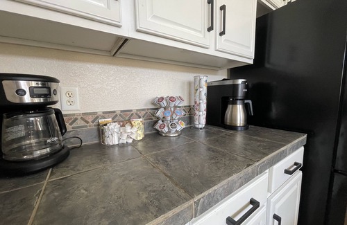 Sparks House | "BEAUTIFUL VIEWS" 5 Bed/3.5 Bath Sparks/Reno Lake Home - sleeps 20