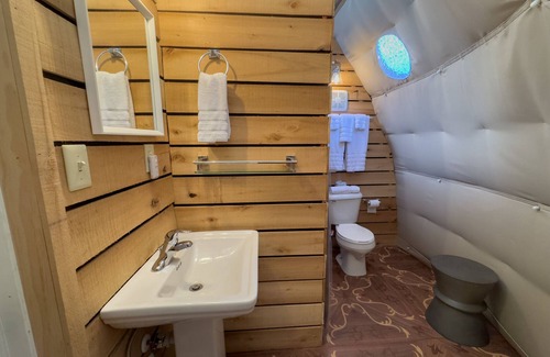 Sutton Apartment | Beautiful Views of the Elk River in the Walnut Glamping Dome!