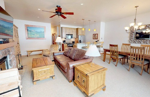 Snowmass Village Villa | Beautiful Views, Updated Condo, W/ Snowmass Club Access