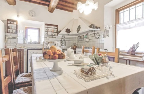 Rignano sull'Arno Villa | Beautiful villa for 6 people with private pool, WIFI, TV and panoramic view