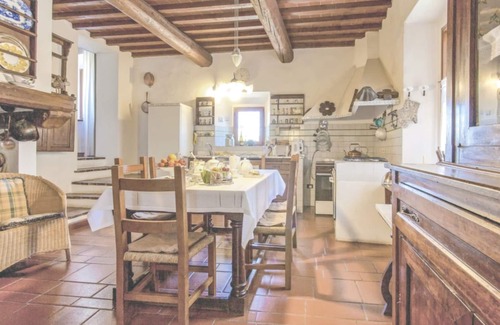 Rignano sull'Arno Villa | Beautiful villa for 6 people with private pool, WIFI, TV and panoramic view