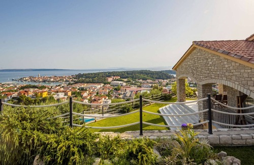 Palit Villa | Beautiful Villa David
