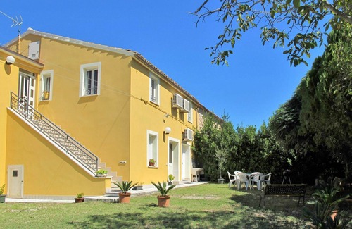 Ripatransone House | Beautiful villa for 6 people with WIFI, A/C, TV, terrace, pets allowed and panoramic view