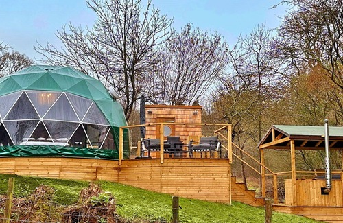 Chiddingstone Hoath House | Beautiful villa for 4 guests with WIFI, hot tub, terrace and parking