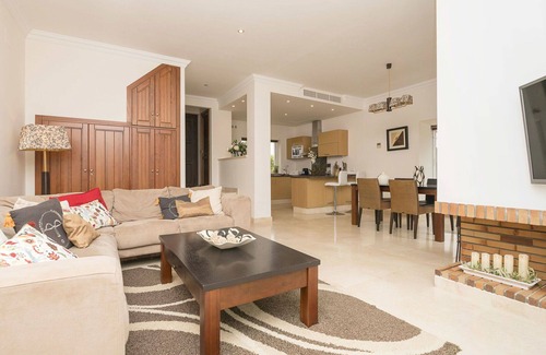 Arcos de la Frontera House | Beautiful villa for 4 guests with WIFI, pool, A/C, TV and terrace