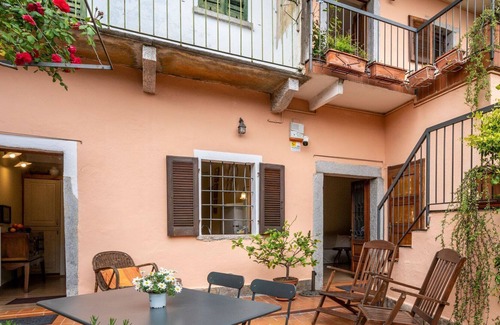 Arizzano House | Beautiful villa for 5 guests with WIFI, TV and patio