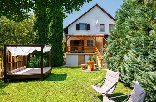 Balatonkenese House | Beautiful villa for 5 people with A/C, WIFI, TV and terrace