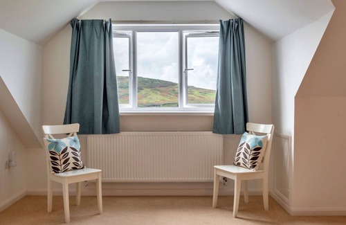 Holywell House | Beautiful villa for 6 people with WIFI, terrace and pets allowed