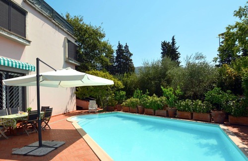 Prato House | Beautiful villa for 6 people with private pool, WIFI, TV, terrace and parking