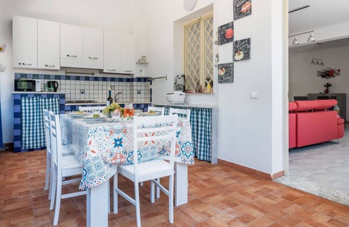 Misilmeri House | Beautiful villa for 10 people with private pool, A/C, WIFI, TV, terrace and pets allowed
