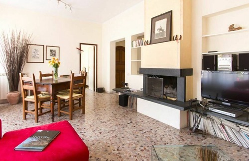 Cinquale Villa | Beautiful villa for 5 people with WIFI, A/C, TV, terrace, pets allowed and parking