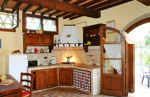 Poggiarello Villa | Beautiful villa for 12 guests with WIFI, private pool, TV, terrace and pets allowed