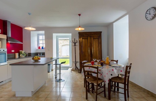 Plouneour-Trez Villa | Beautiful villa for 4 people with WIFI, TV, terrace and pets allowed