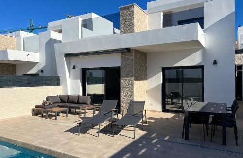 Benijofar Villa | Beautiful villa in Benijofar with private pool and pet friendly