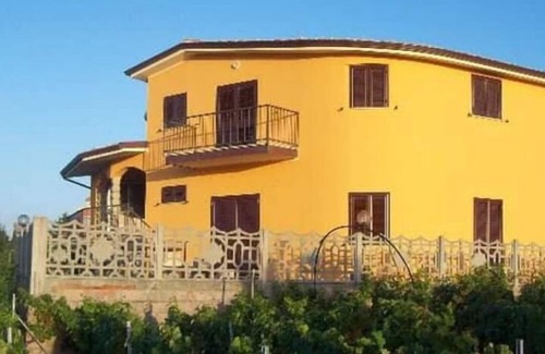 Magomadas Apartment | Beautiful Villa in the Middle Vineyard #2