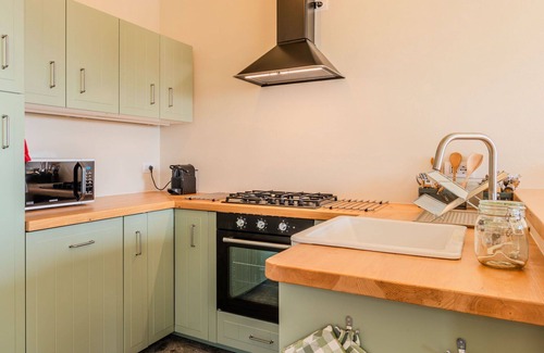 Peglio House | Beautiful villa for 5 guests with WIFI, TV and terrace