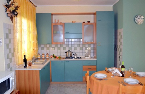 Partinico House | Beautiful Villa Ivana 1 lots of sun and green, near the beach, climate, Wi-Fi free.