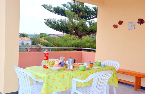 Partinico House | Beautiful Villa Ivana 2 lots of sun and green, near the beach, climate, wi-fi free.