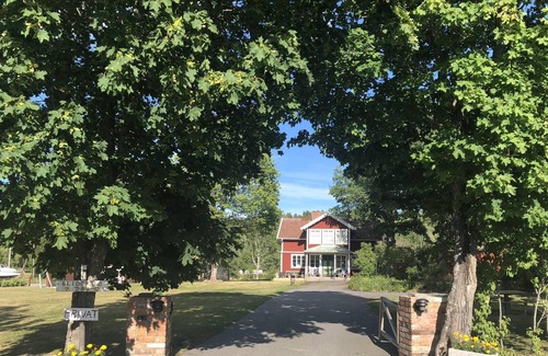 Blido House | Beautiful villa Roslagen with guest cottage and wood-burning sauna on the plot