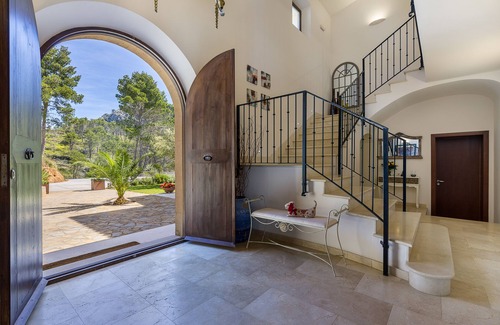 Andraitx Villa | Beautiful villa with breathtaking sea and mountain views 10 minutes from Andratx