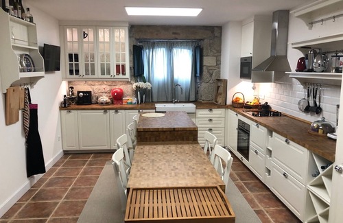 Chantada Villa | Beautiful Villa with garden and fireplace 10 minutes from the Ribeira Sacra
