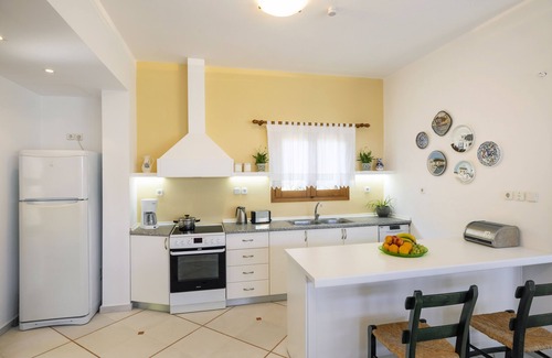 Prines Villa | Beautiful villa with garden and large swimming pool-separate kids pool